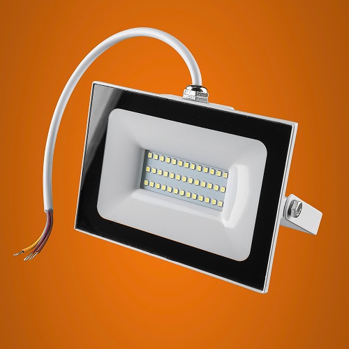 Прожектор светодиодный iSvet USL-103 220В 10Вт 800Лм 6000K 120° IP65 95х65х19мм фото Прожектор светодиодный iSvet USL-103 220В 10Вт 800Лм 6000K 120° IP65 95х65х19мм картинка